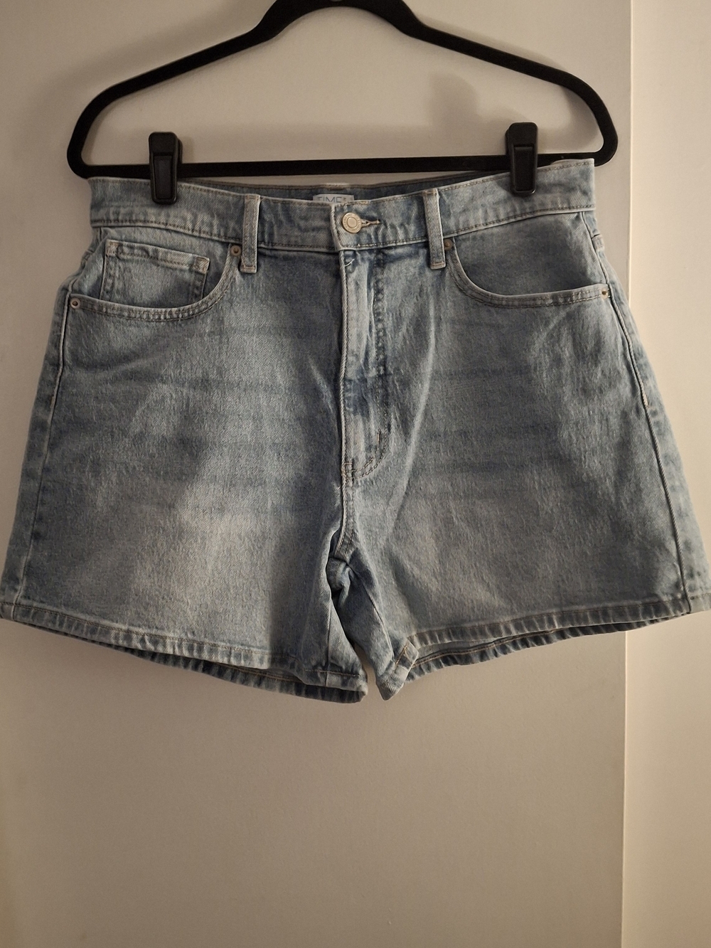 Time And Tru Light Blue Distressed Denim Women’s Shorts